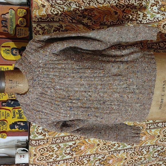 ⁹Vintage Irish wool sweater. Pristine - Picture 8 of 9